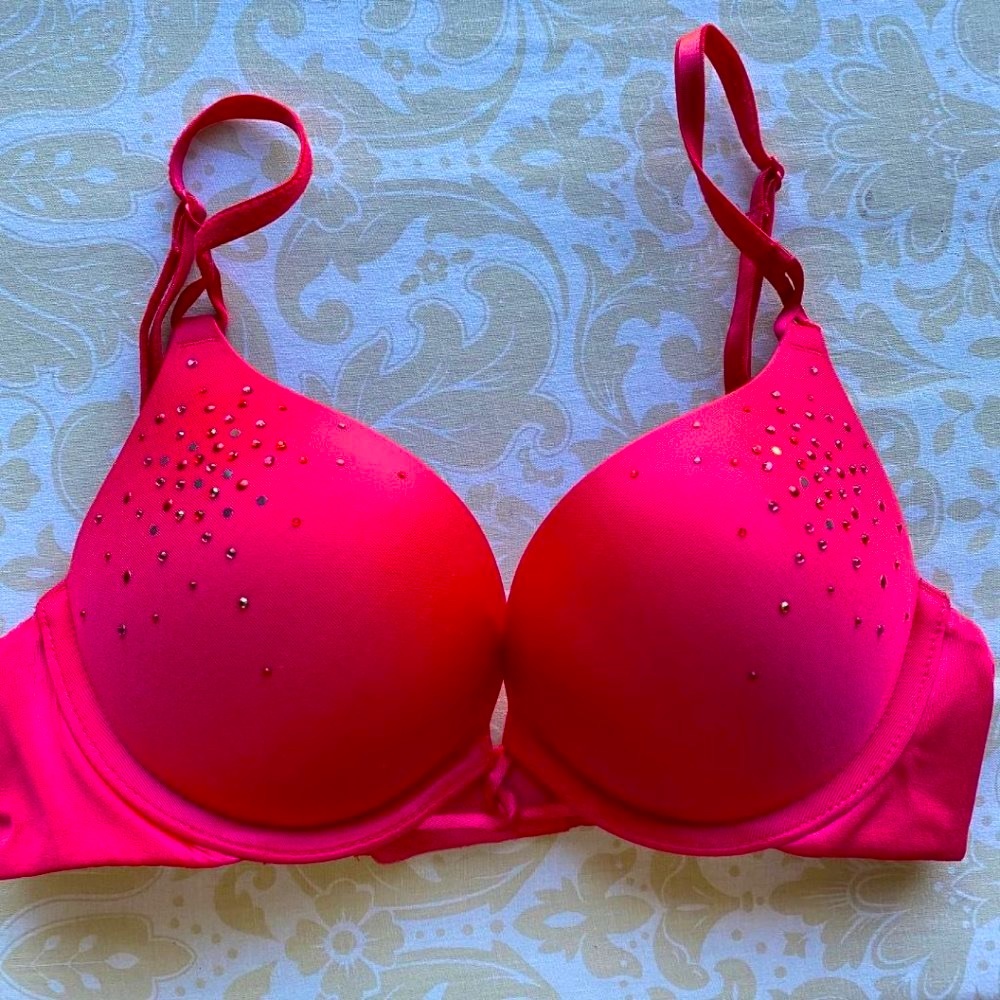 VS Bombshell Bra 32A Red Bling Embellished Push Up